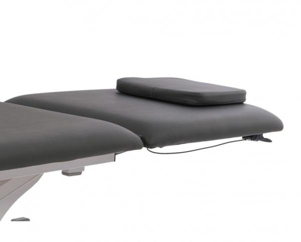 Massage- und Physioliege „Physio 2“, 1 Motor – Detailansicht von Kopfteil und Polsterung