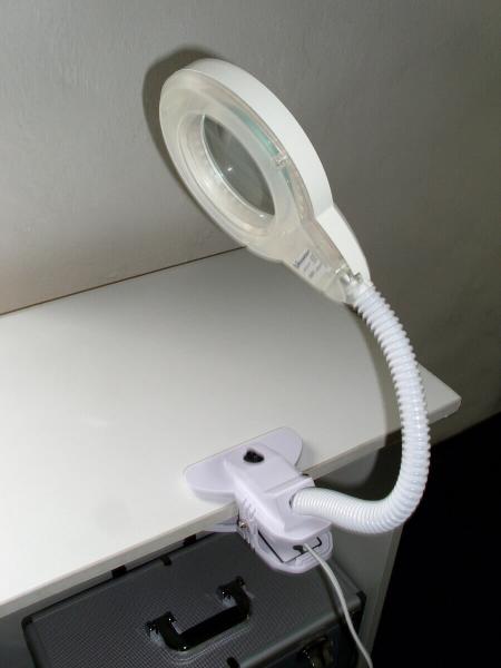 Mobile Klemm-LED-Lupenleuchte Mobile Klemm-LED-Lupenleuchte